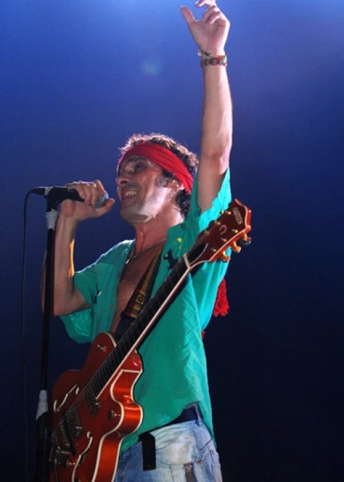 Manu CHAO (1ères parties : Les Zembarkader et Keny Arkana)