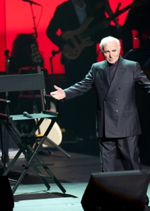 Charles AZNAVOUR