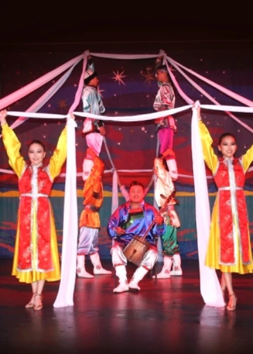 Les Étoiles du Cirque de Mongolie