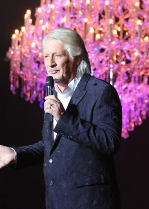 (Le plus grand Cabaret du Monde)