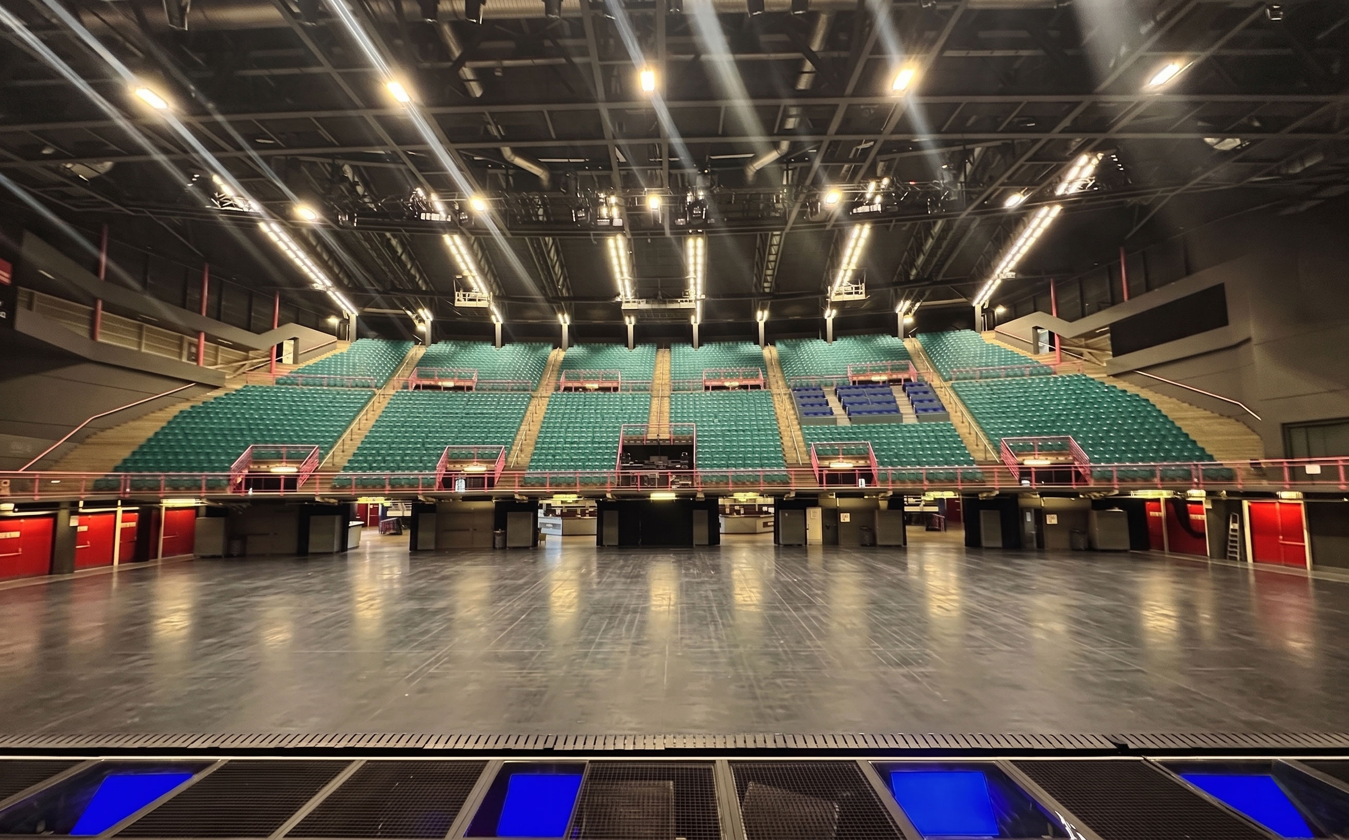 Vue de la salle sans parterre